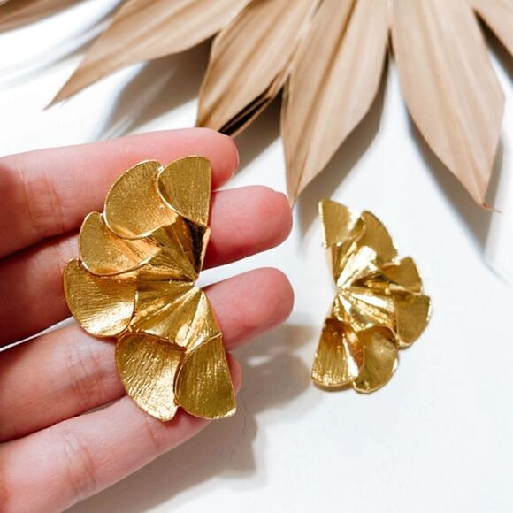 Flower statement earrings #711 - Picture 5 of 5